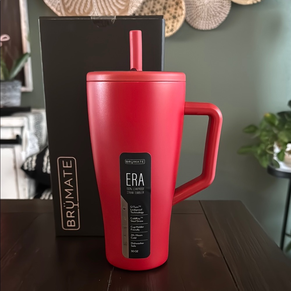 LIMITED EDITION BruMate 30oz Era,
MATTE RED!